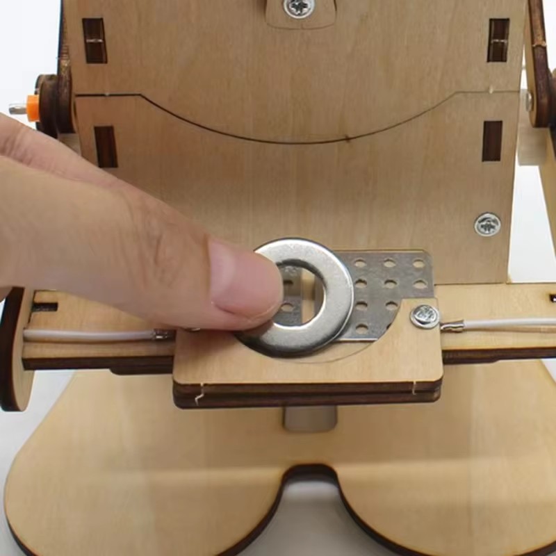 DIY Coin swallowing robot Coin – обзор и цена Science Diy Model
